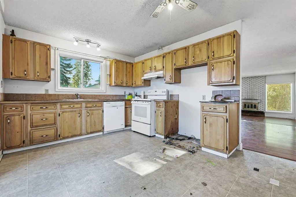 256 Cedarpark Drive SW