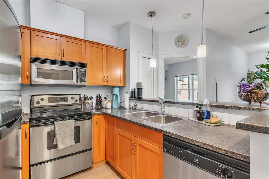 1408 17 Street SE, #208
