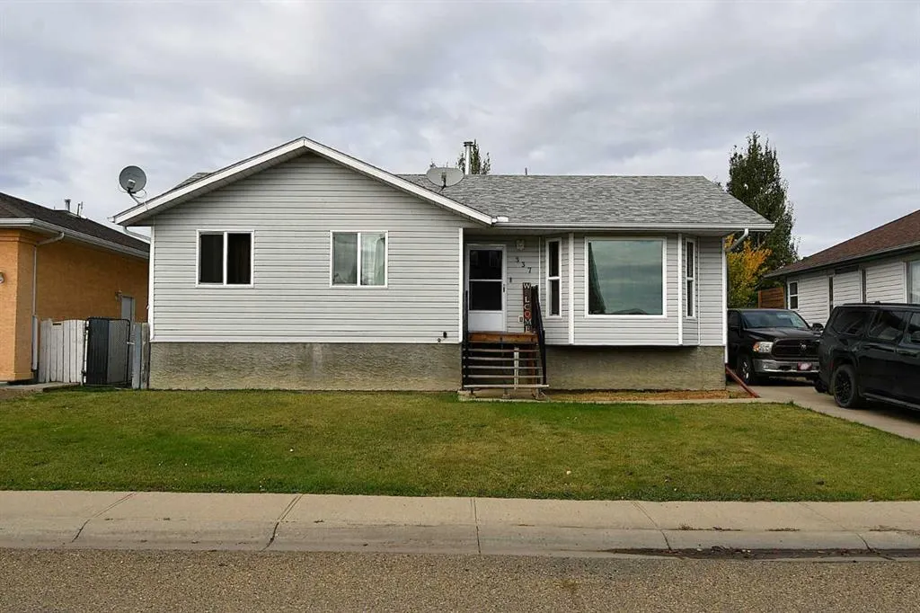 337 Laura Ave Avenue W
