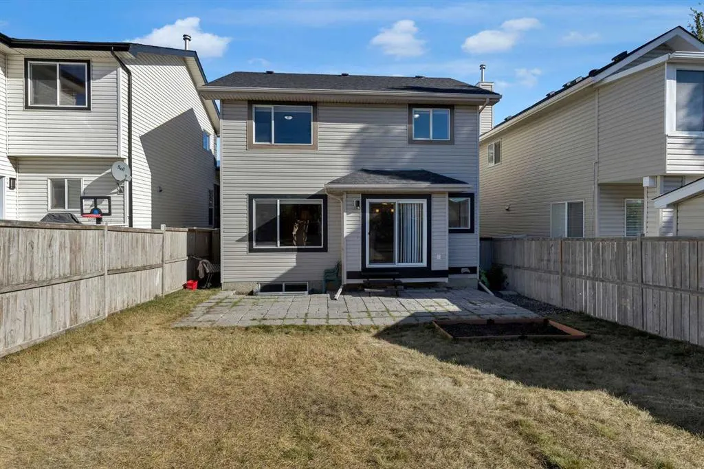368 Kincora Drive NW