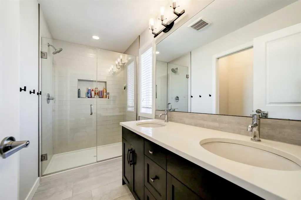 233 Agnes Short Place N