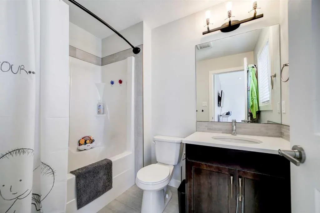 233 Agnes Short Place N