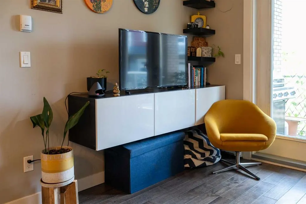 2300 Evanston Square NW, #115