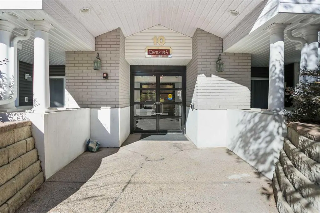 10 Sierra Morena Mews SW, #118