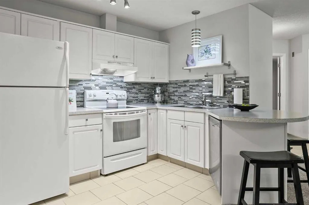 10 Sierra Morena Mews SW, #118