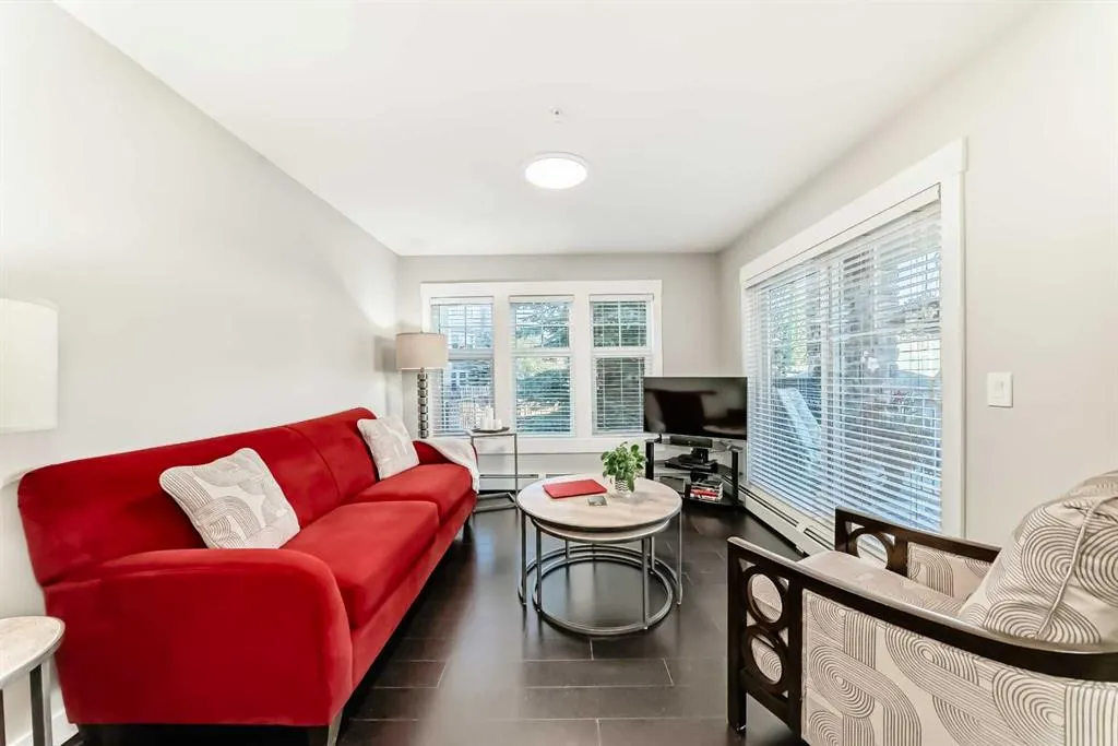 11 MAHOGANY Row SE, #2103