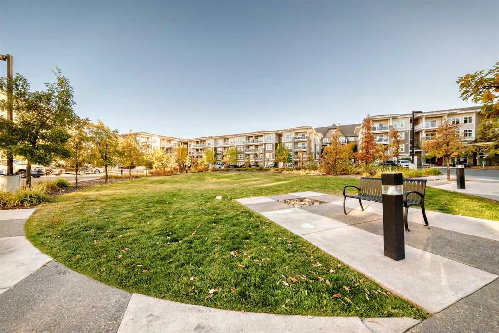 11 MAHOGANY Row SE, #2103