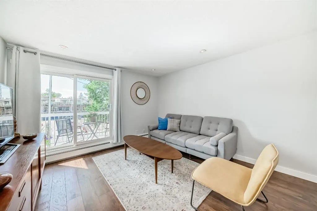 540 18 Avenue SW, #202
