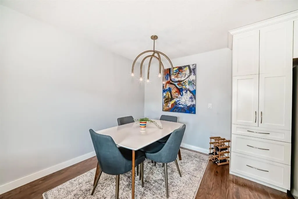 540 18 Avenue SW, #202