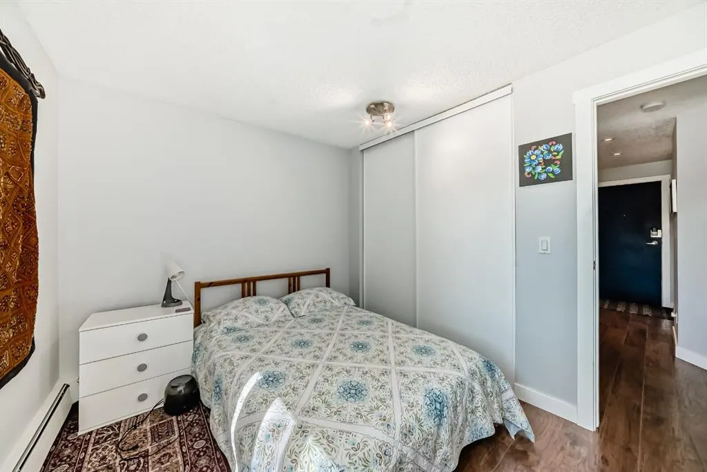 540 18 Avenue SW, #202