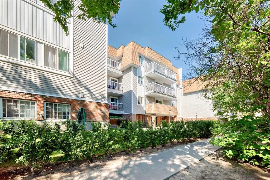 540 18 Avenue SW, #202