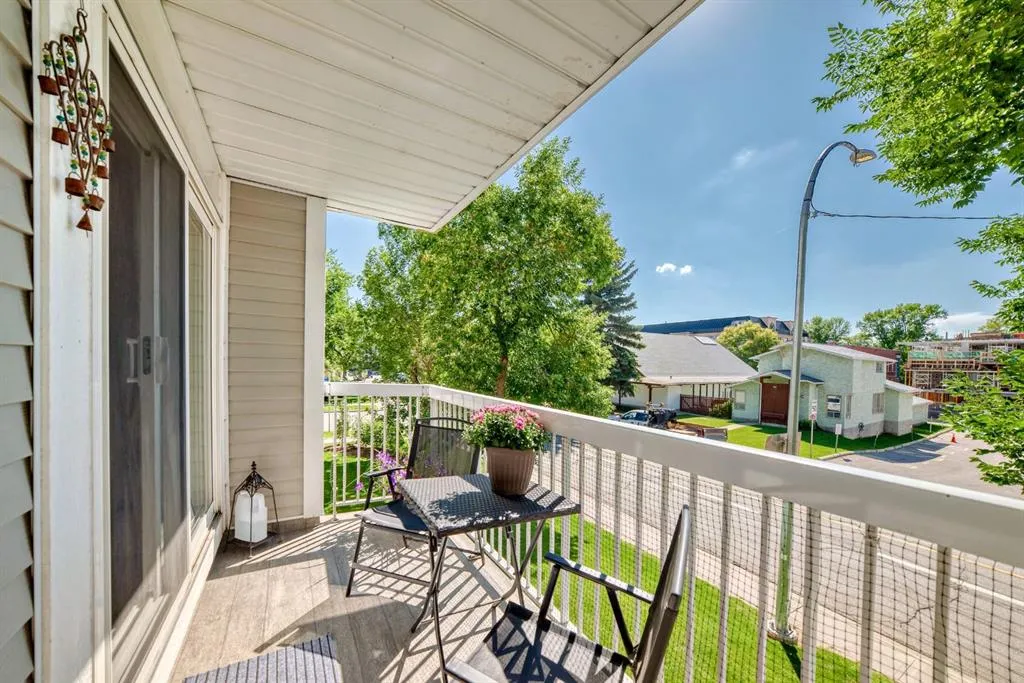 540 18 Avenue SW, #202