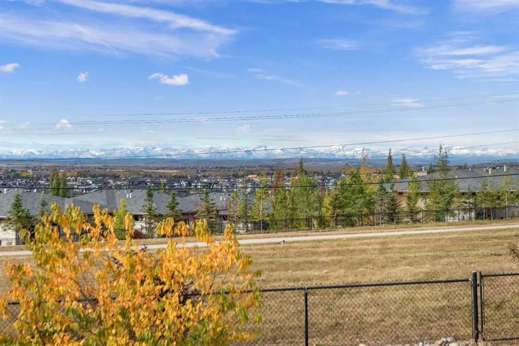 72 Tuscany Ridge Crescent NW