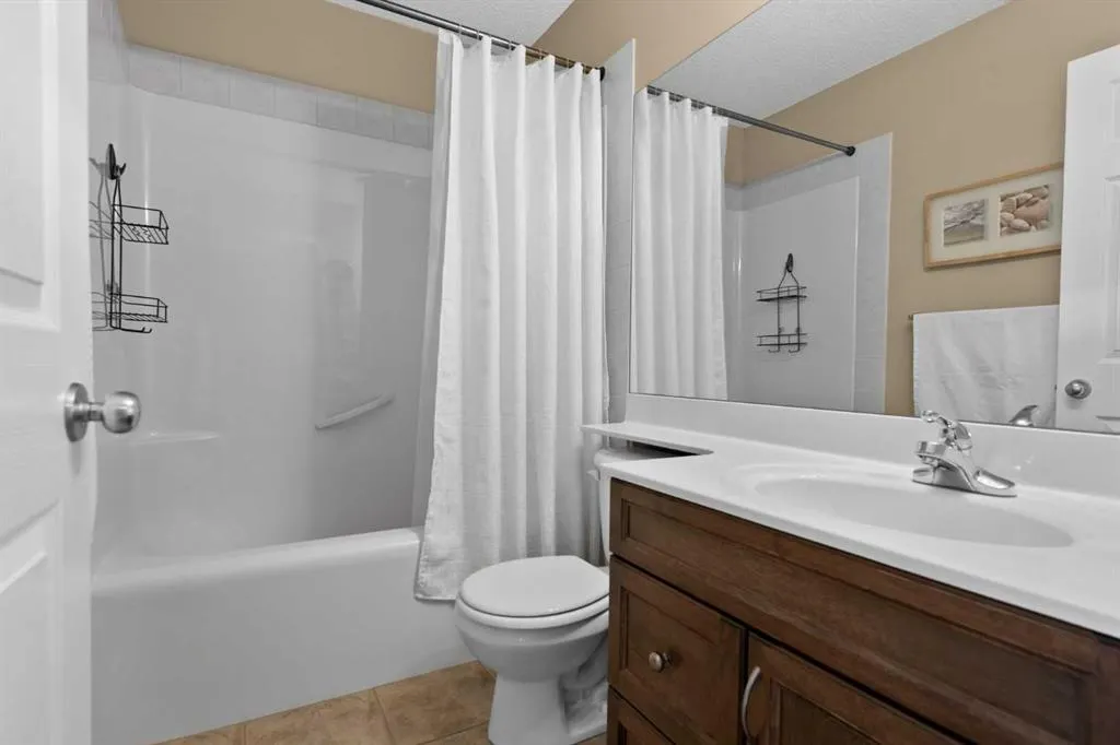 72 Tuscany Ridge Crescent NW