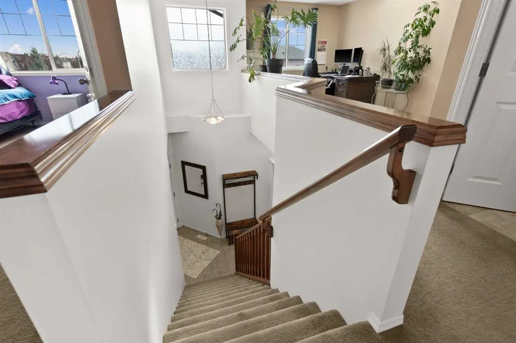 72 Tuscany Ridge Crescent NW