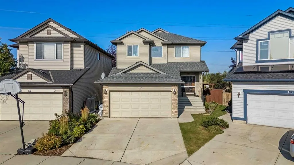 72 Tuscany Ridge Crescent NW