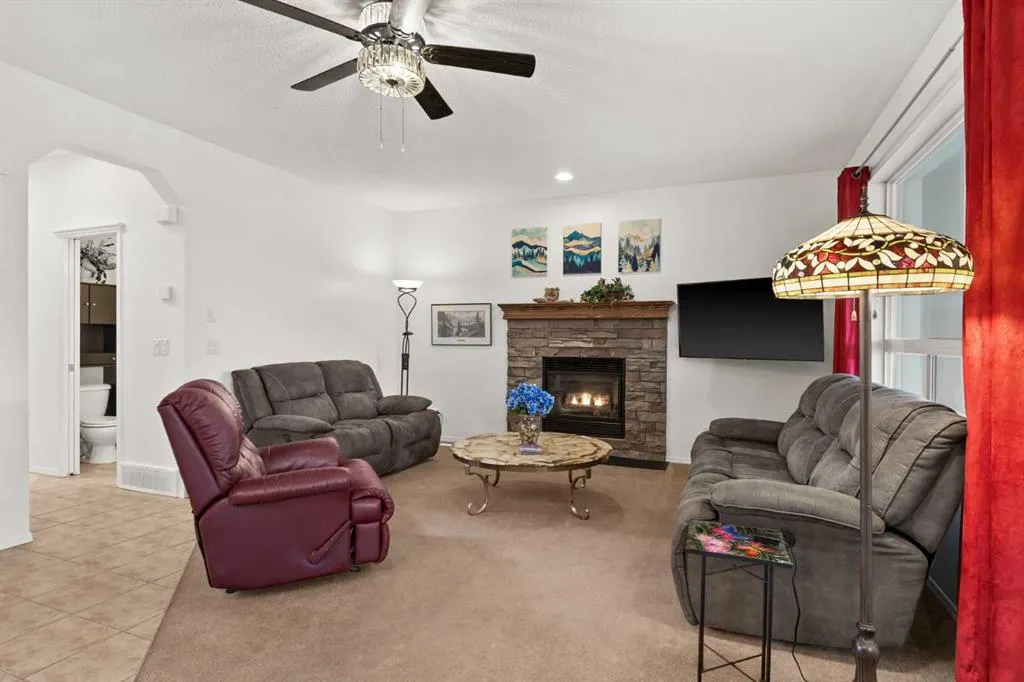 72 Tuscany Ridge Crescent NW