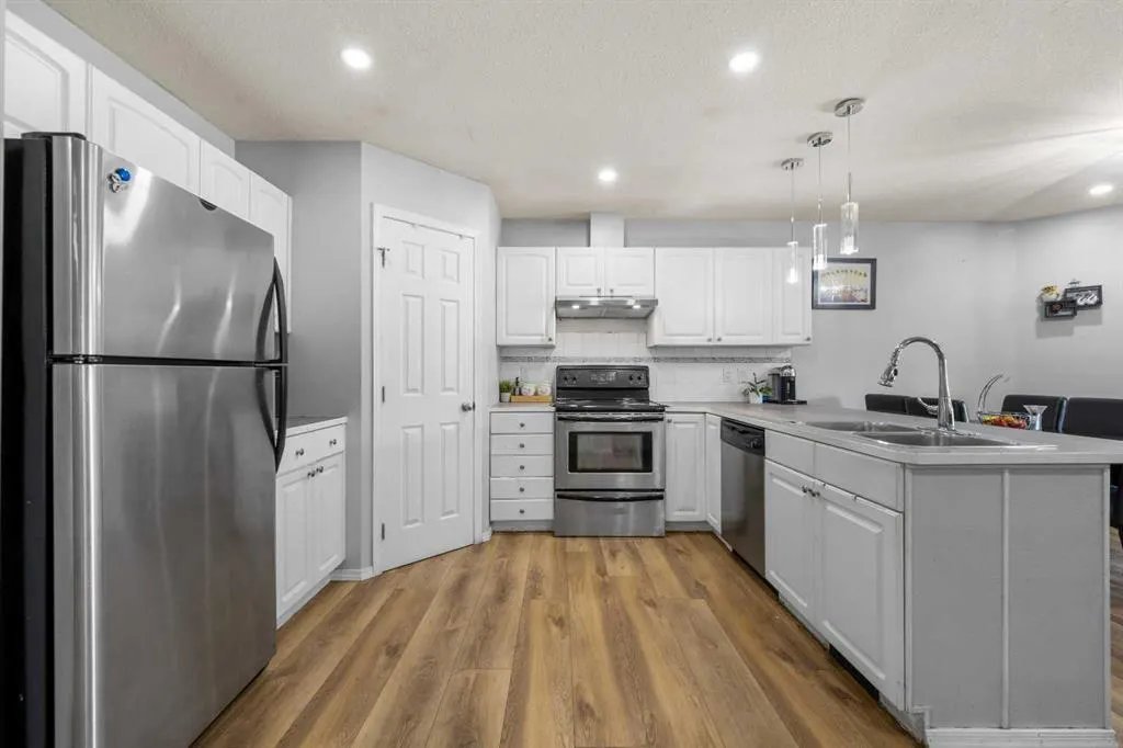 48 Martha's Haven Green NE