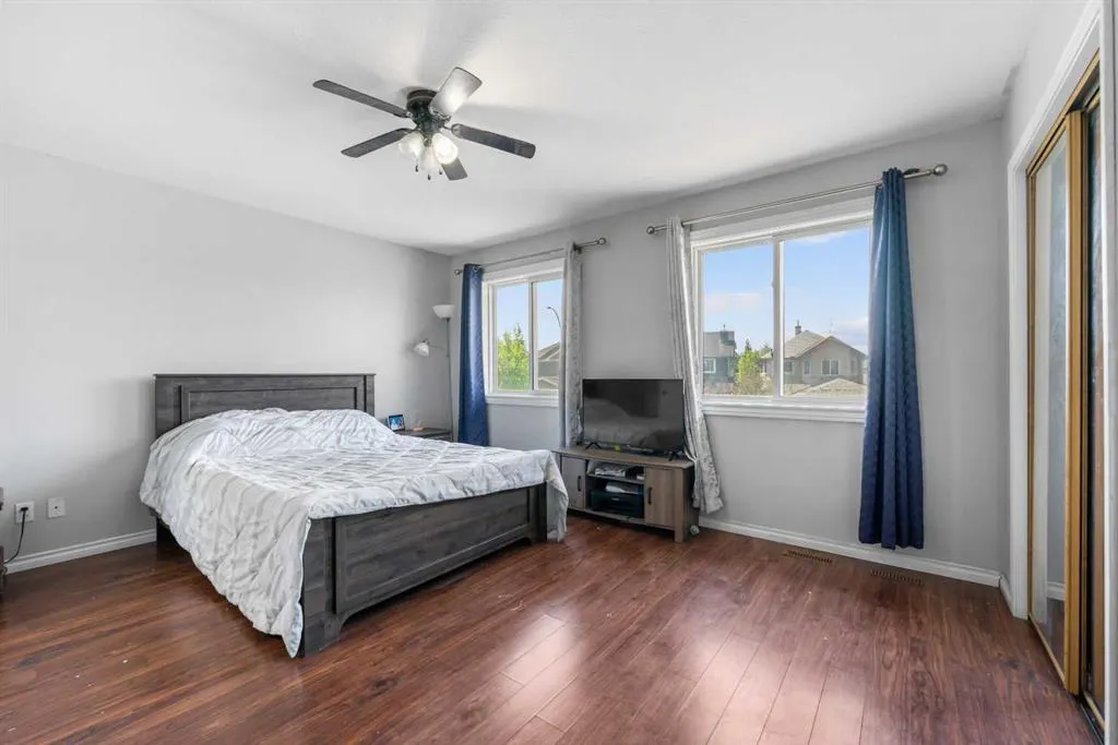 48 Martha's Haven Green NE