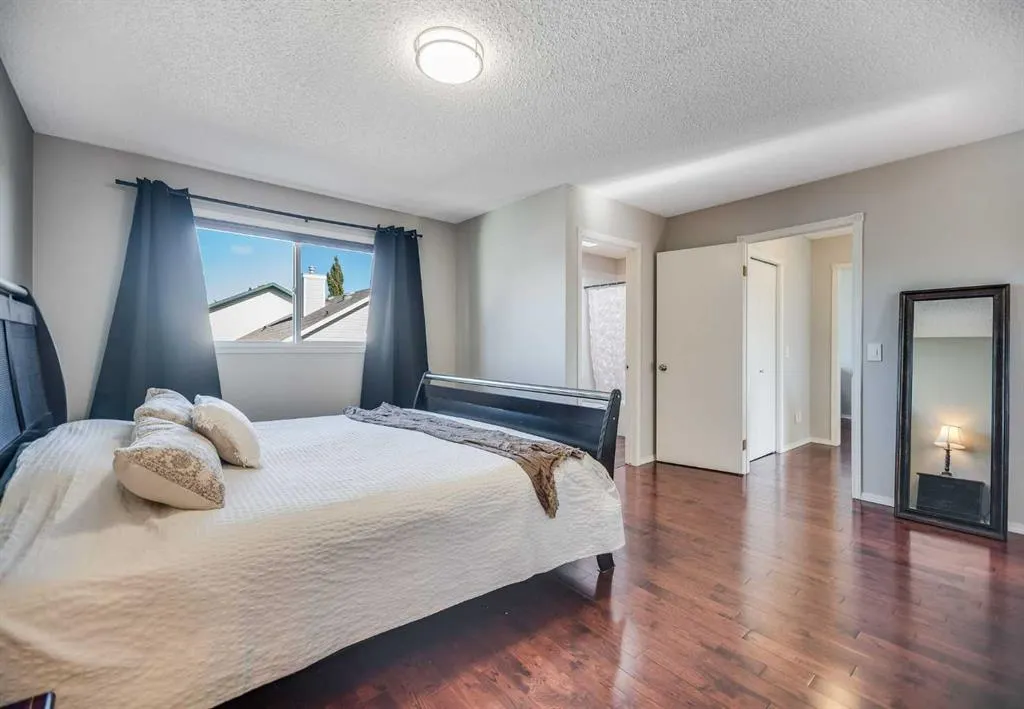10 Westfall Crescent