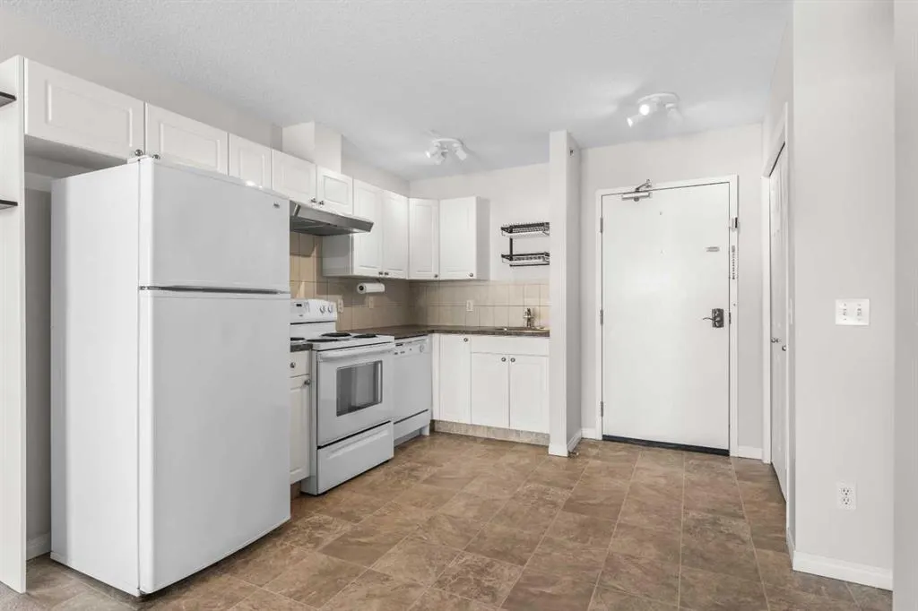 1010 Railway Street, #308