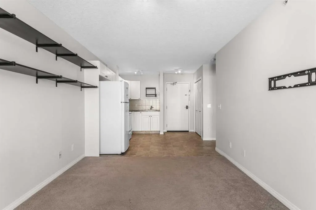 1010 Railway Street, #308