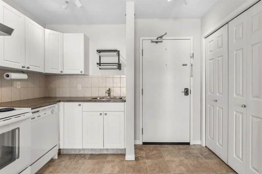 1010 Railway Street, #308