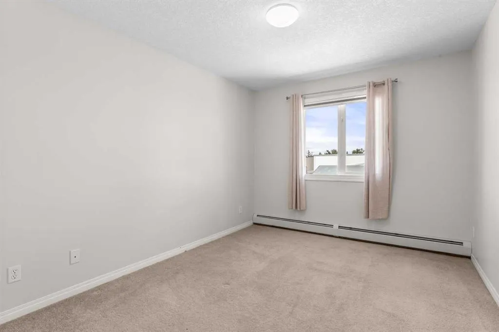 1010 Railway Street, #308