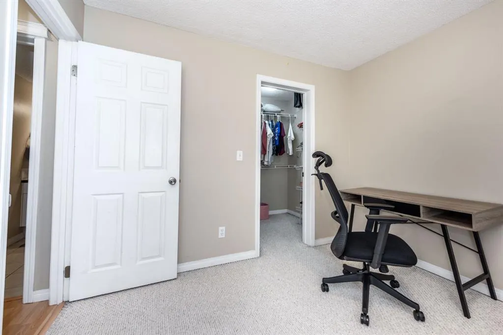 647 1 Avenue NE, #307