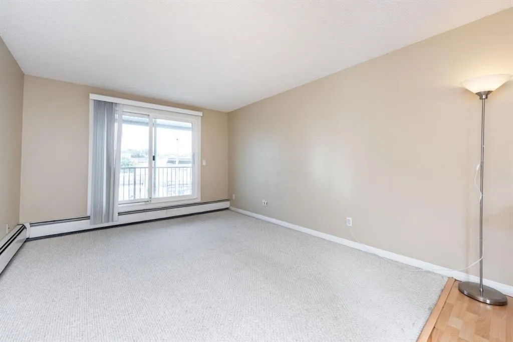 647 1 Avenue NE, #307