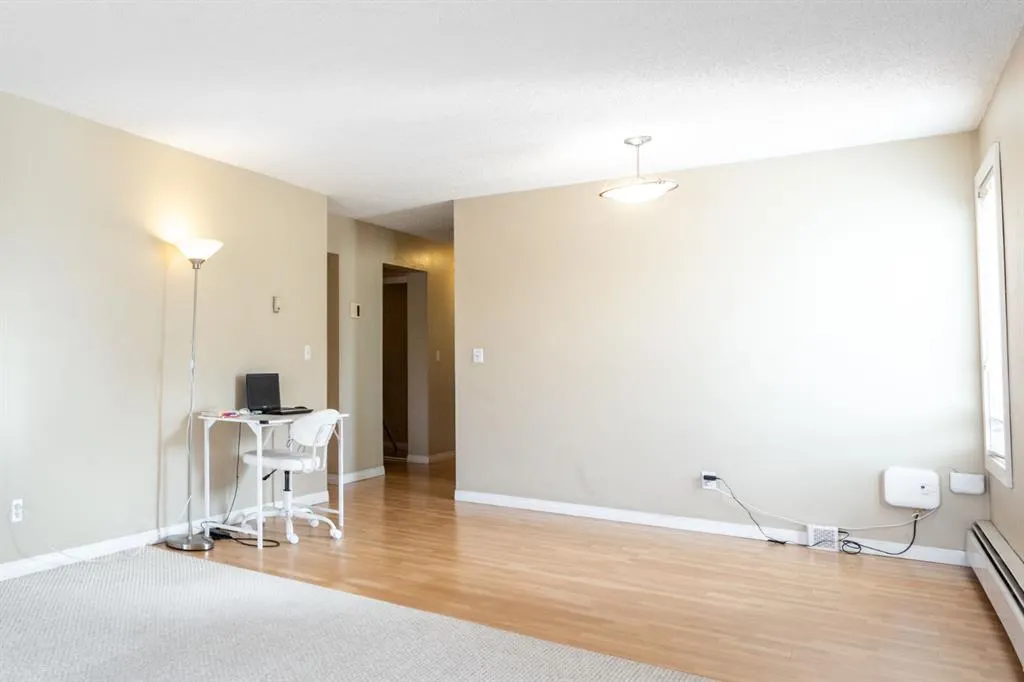 647 1 Avenue NE, #307