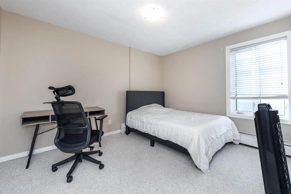 647 1 Avenue NE, #307