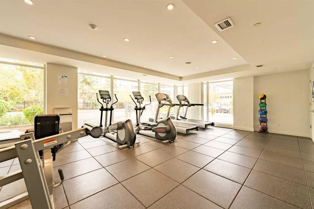 1025 5 Avenue SW, #103