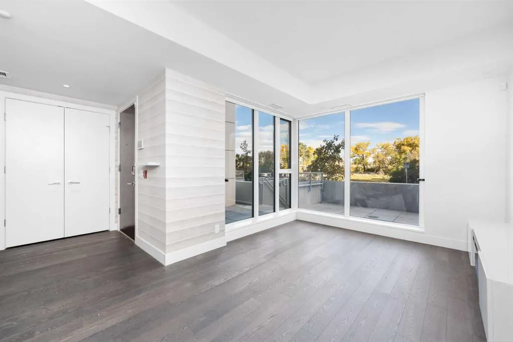 1025 5 Avenue SW, #103