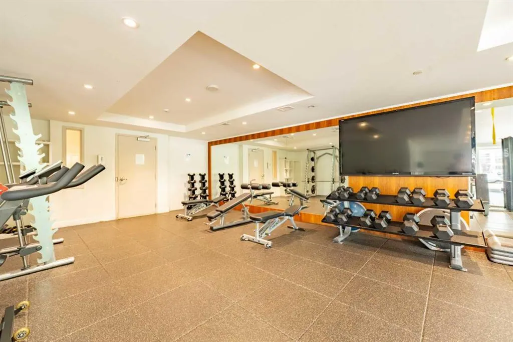 1025 5 Avenue SW, #103