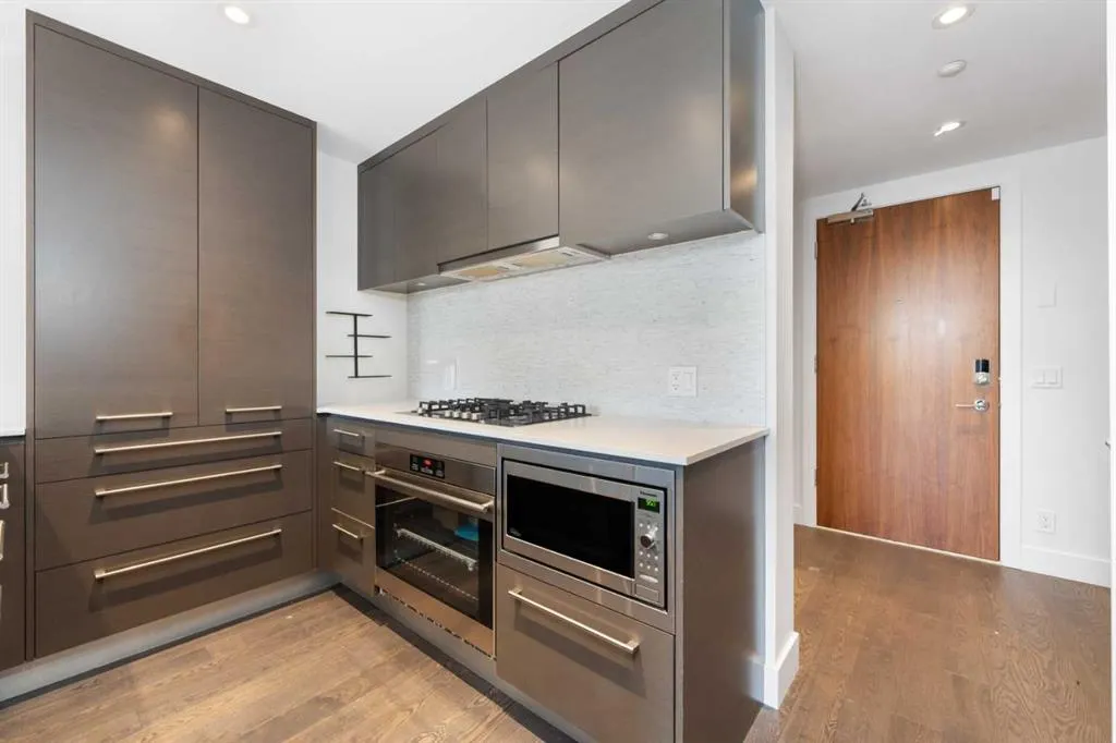 1025 5 Avenue SW, #103