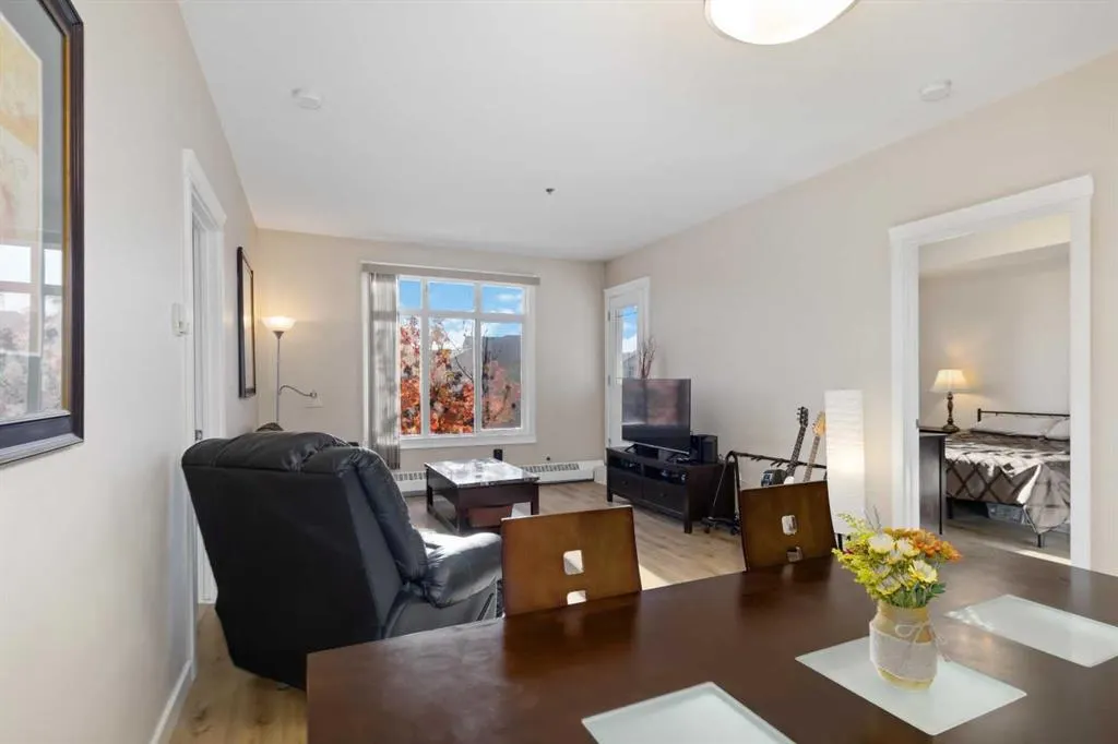 108 Denholm Gate, #202