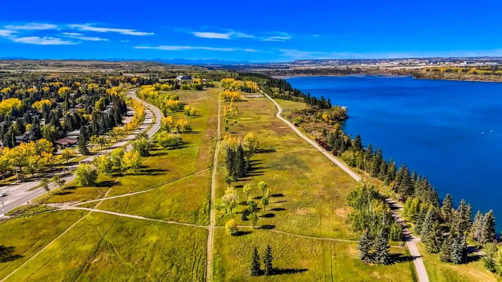 2210 Oakmoor Drive SW, #24
