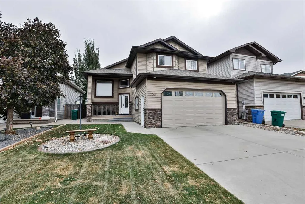 30 Riverview Crescent W