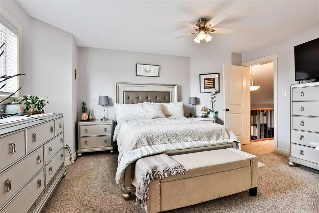 30 Riverview Crescent W