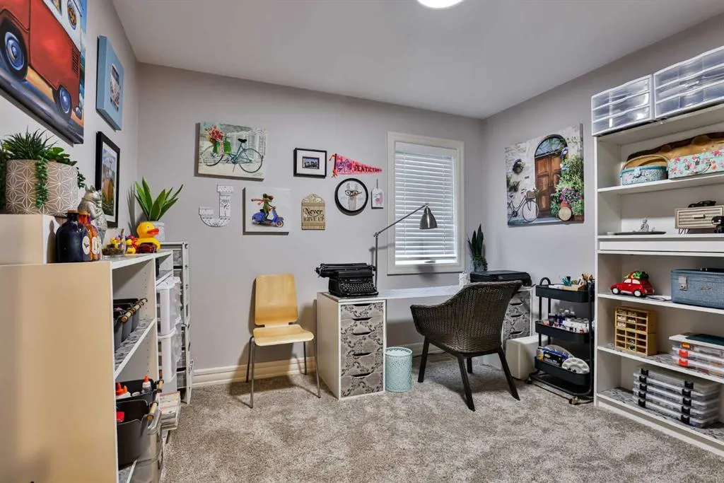 30 Riverview Crescent W