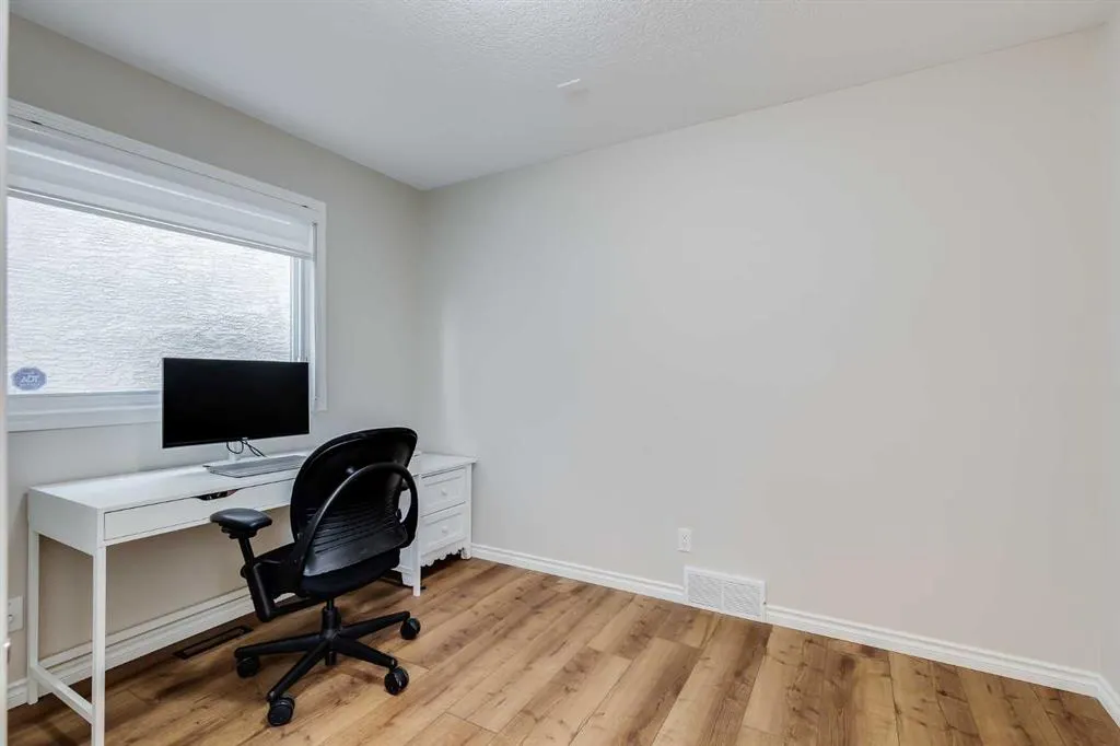 7 Everglade Circle SW