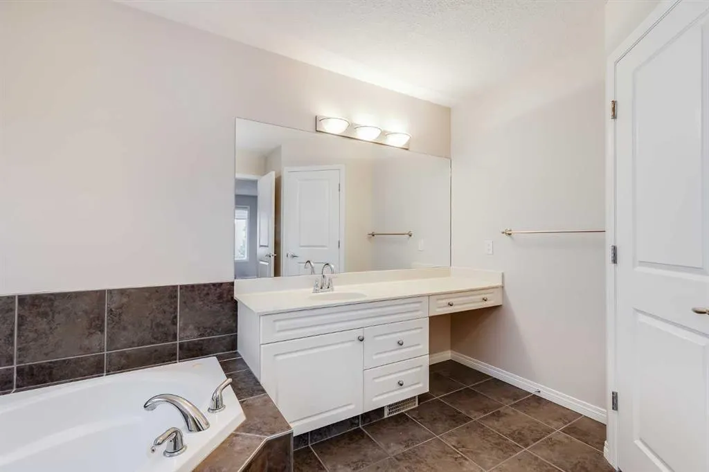 7 Everglade Circle SW