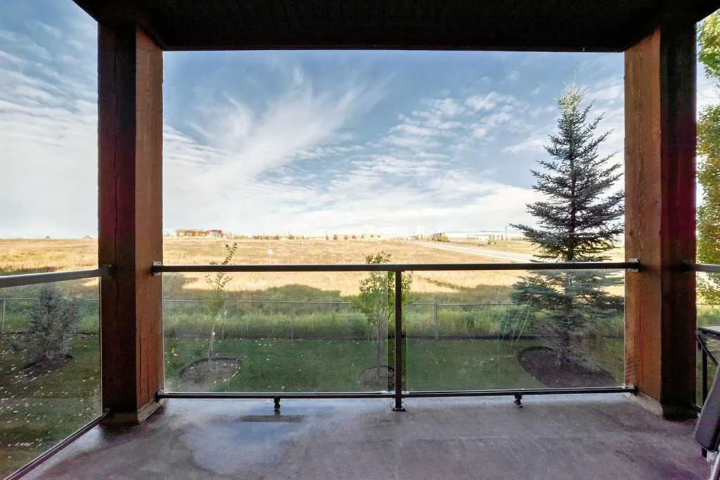 92 Crystal Shores Road, #4205