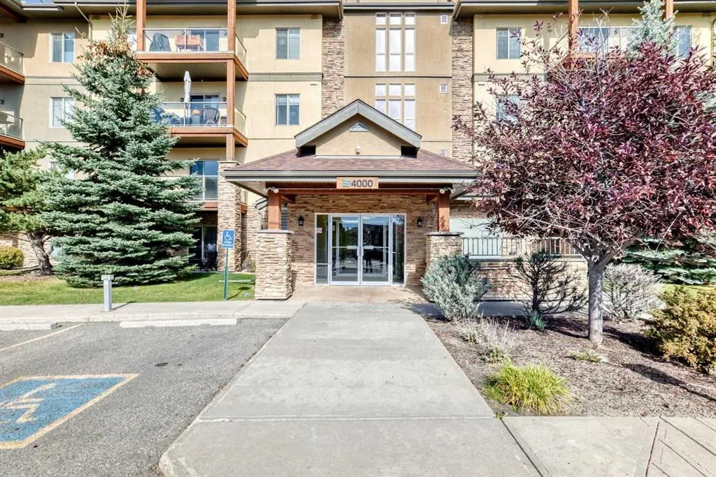 92 Crystal Shores Road, #4205
