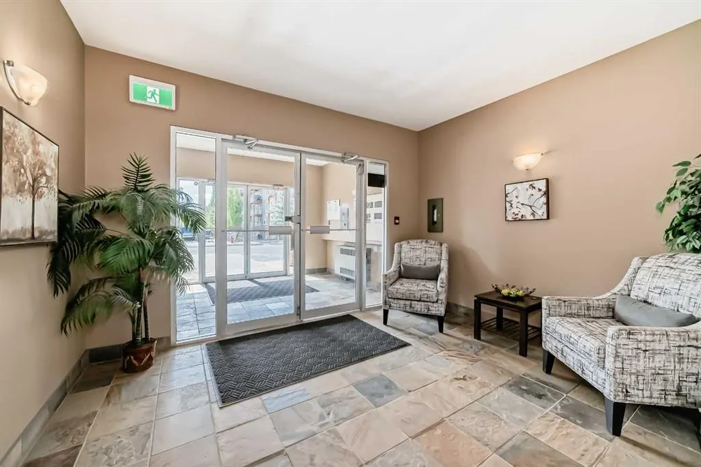 92 Crystal Shores Road, #4205