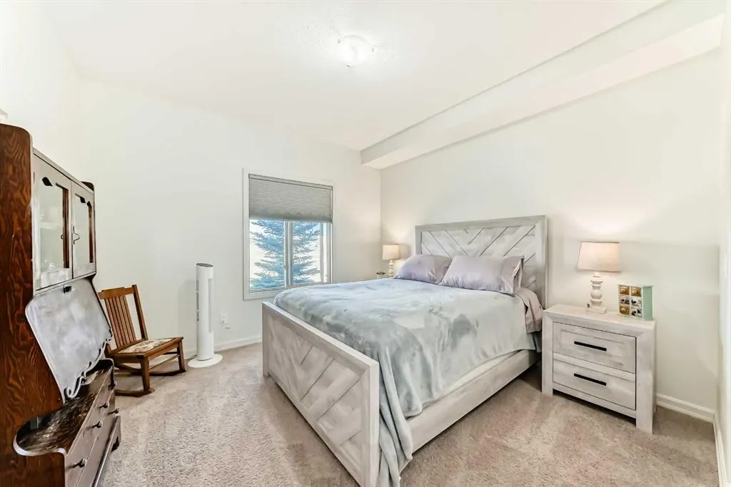 92 Crystal Shores Road, #4205