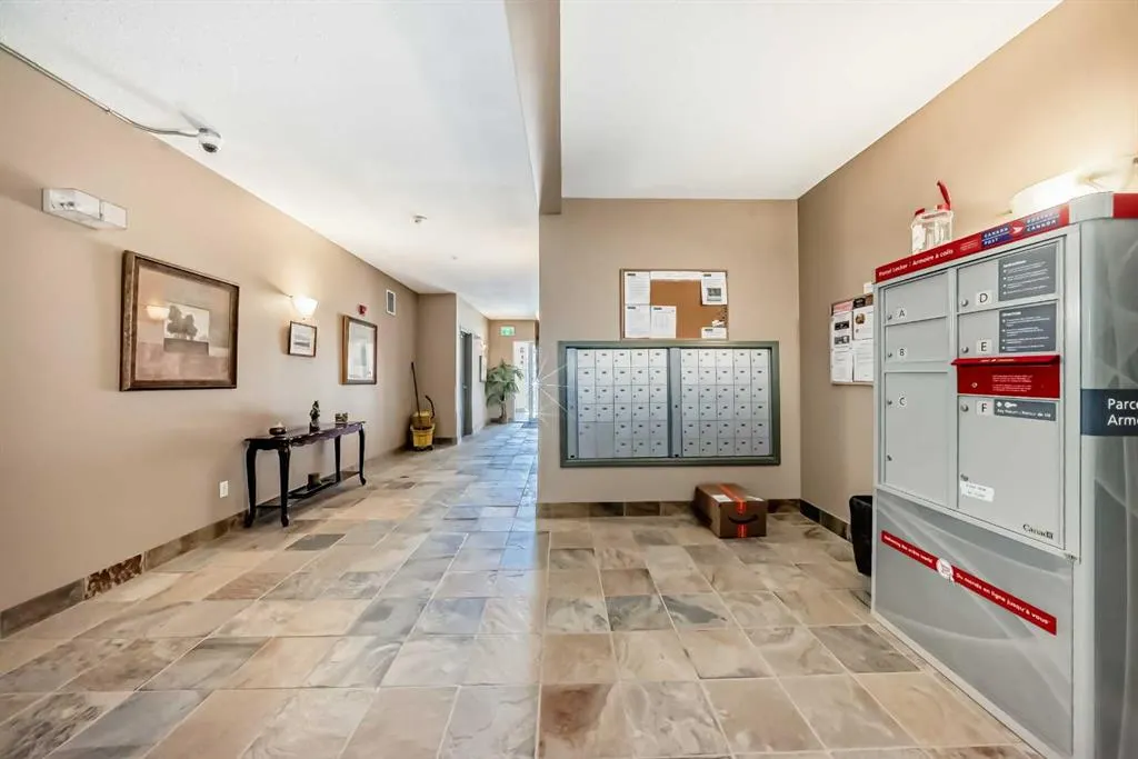 92 Crystal Shores Road, #4205