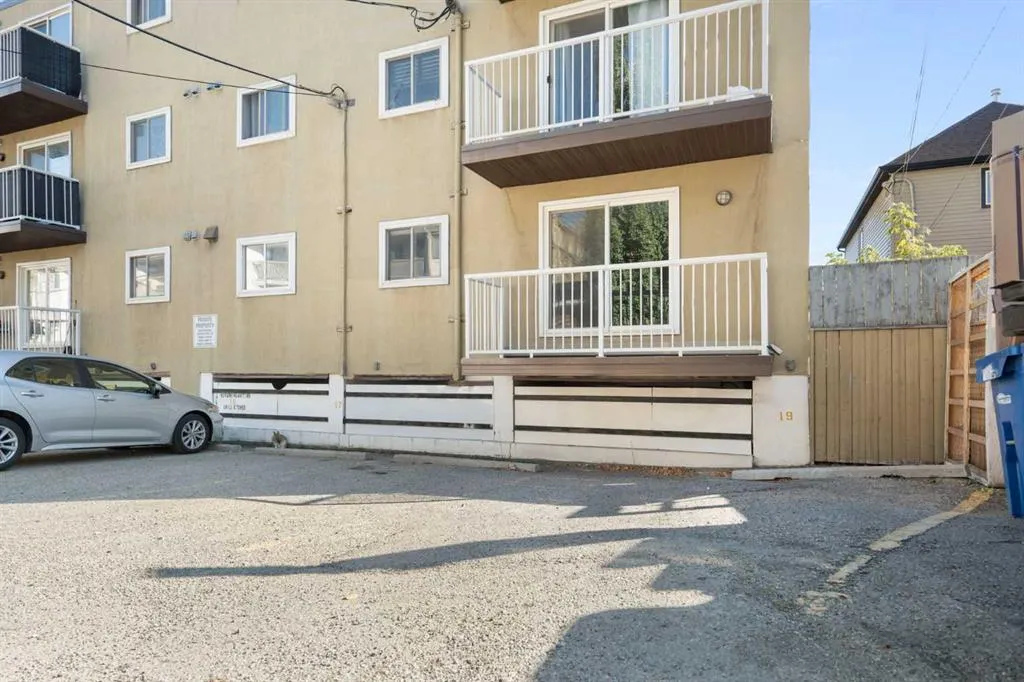 2221 14 Street SW, #201