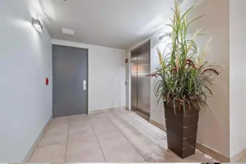 108 25 Avenue SW, #301